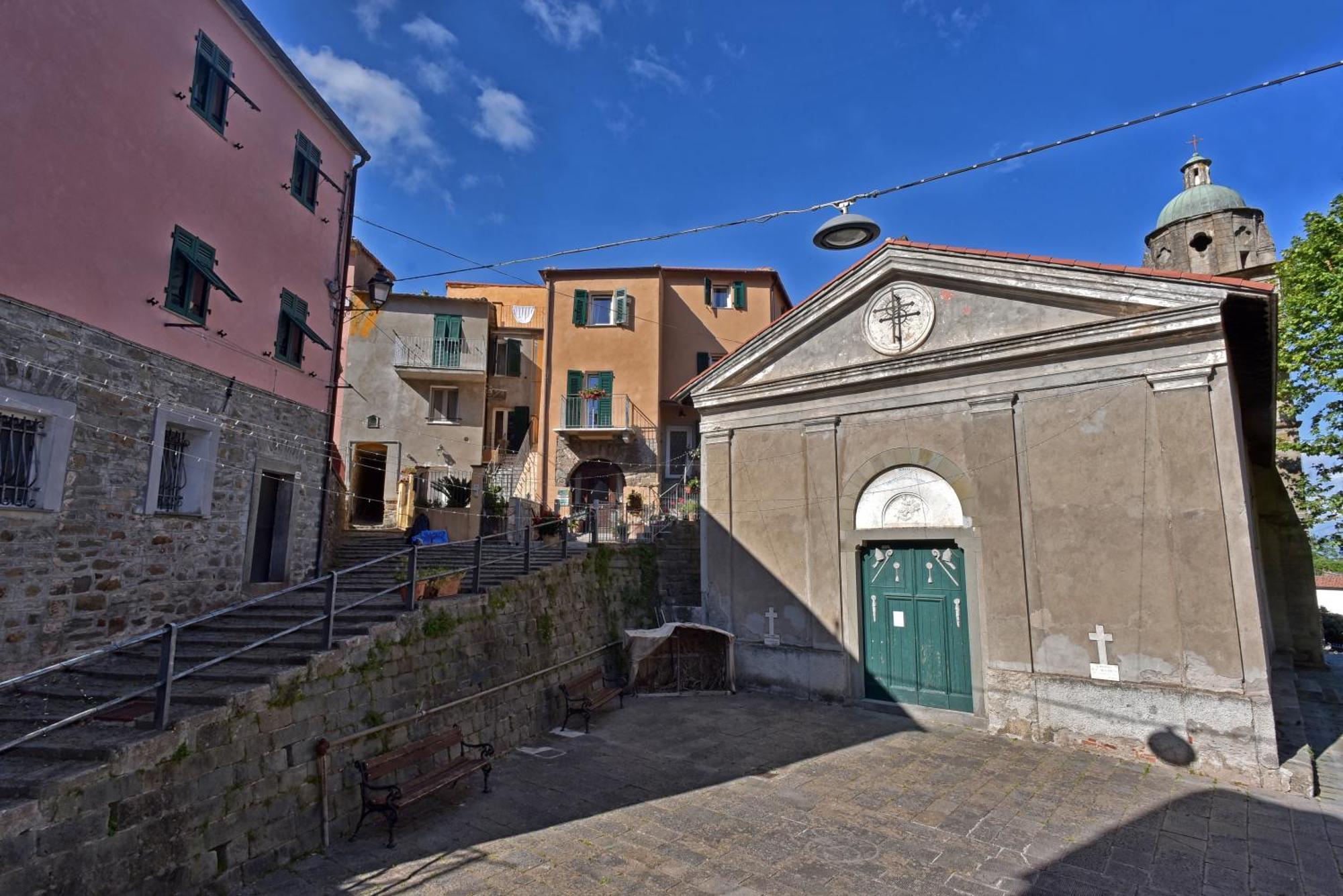 Casa Vacanze Tra I Monti E San Martino Biassa Esterno foto