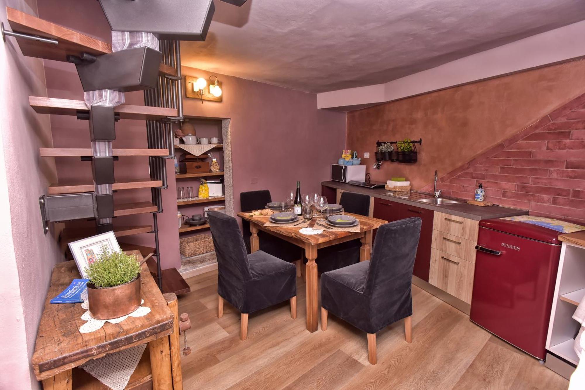 Casa Vacanze Tra I Monti E San Martino Biassa Esterno foto